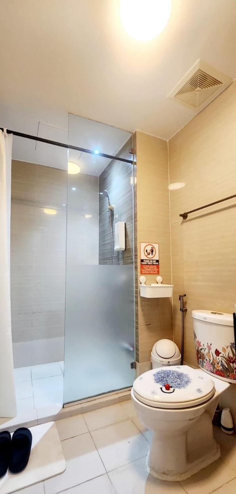 Spacious Cozy Suite At The Venice Mall With Free Parking And Washing Machine (Adults Only) Taguig Exterior foto